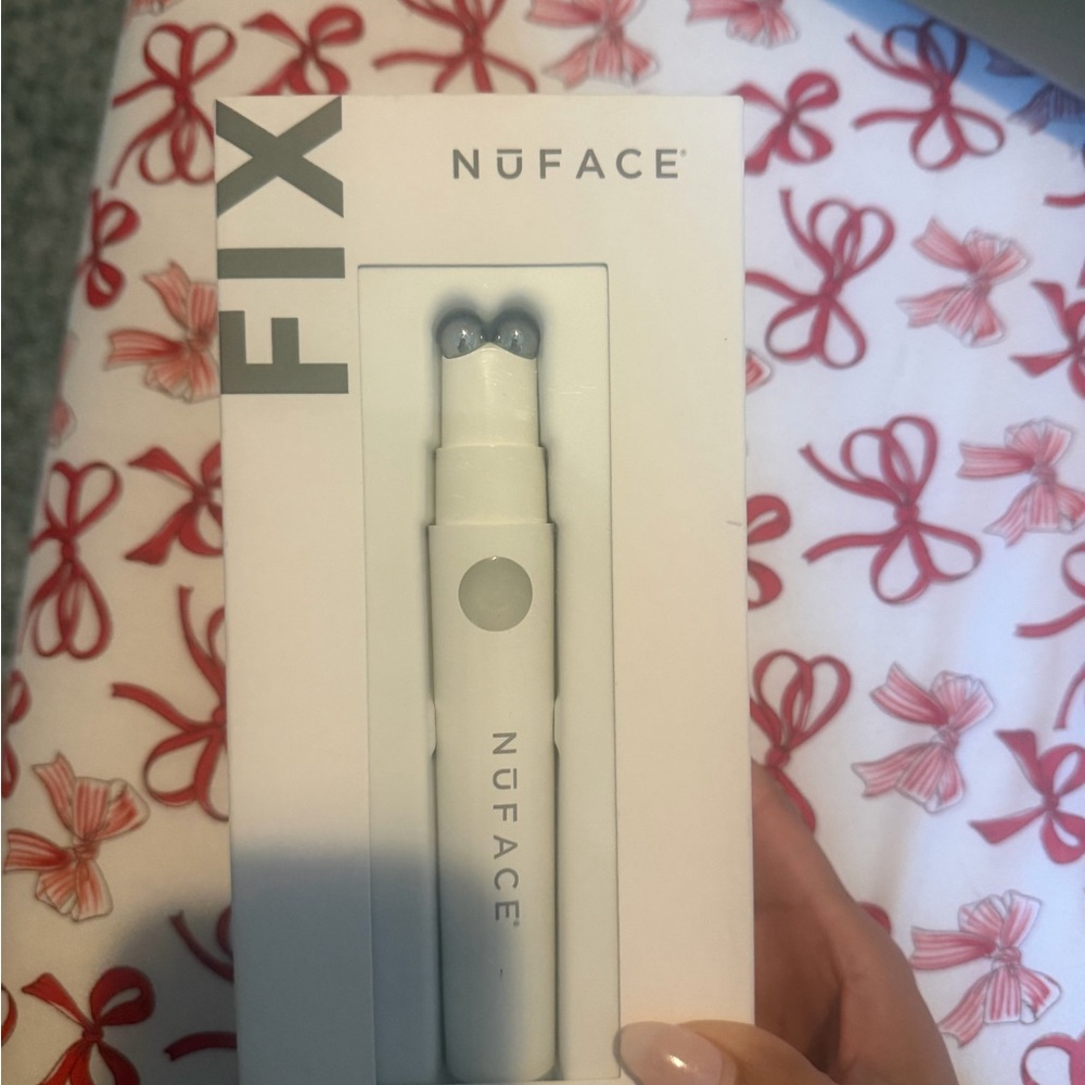 NuFACE FIX Precision Smoothing Device — White
